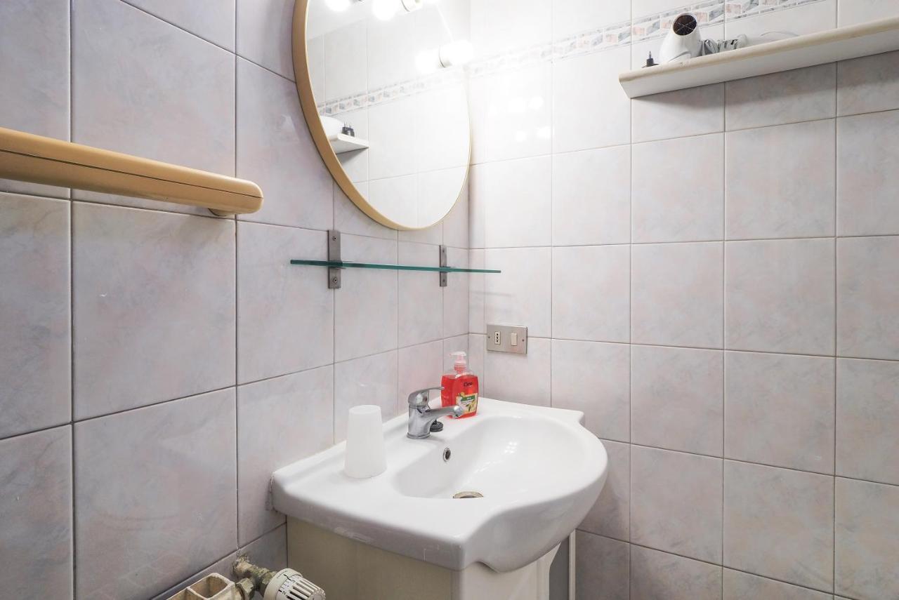 Apartamento Primopiano - Calvi Milán Exterior foto