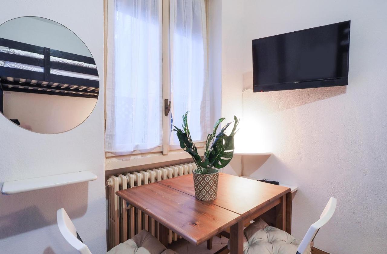 Apartamento Primopiano - Calvi Milán Exterior foto