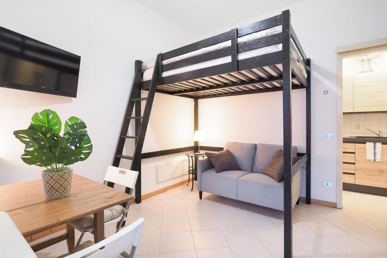 Apartamento Primopiano - Calvi Milán Exterior foto